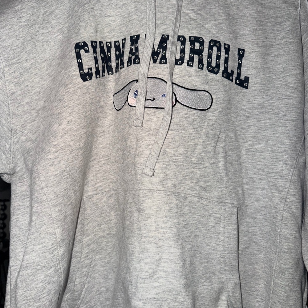 FRIENDS Gray Cinnamoroll Hoodie
